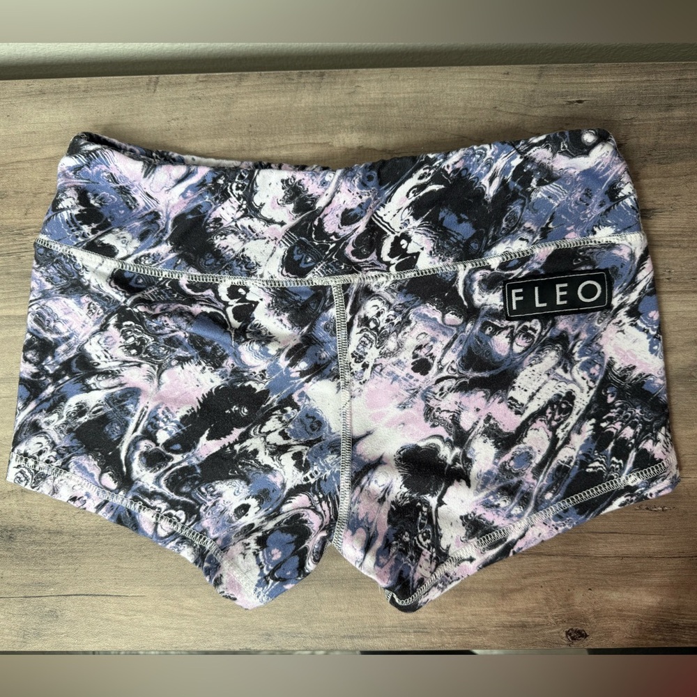 Fleo Shorts